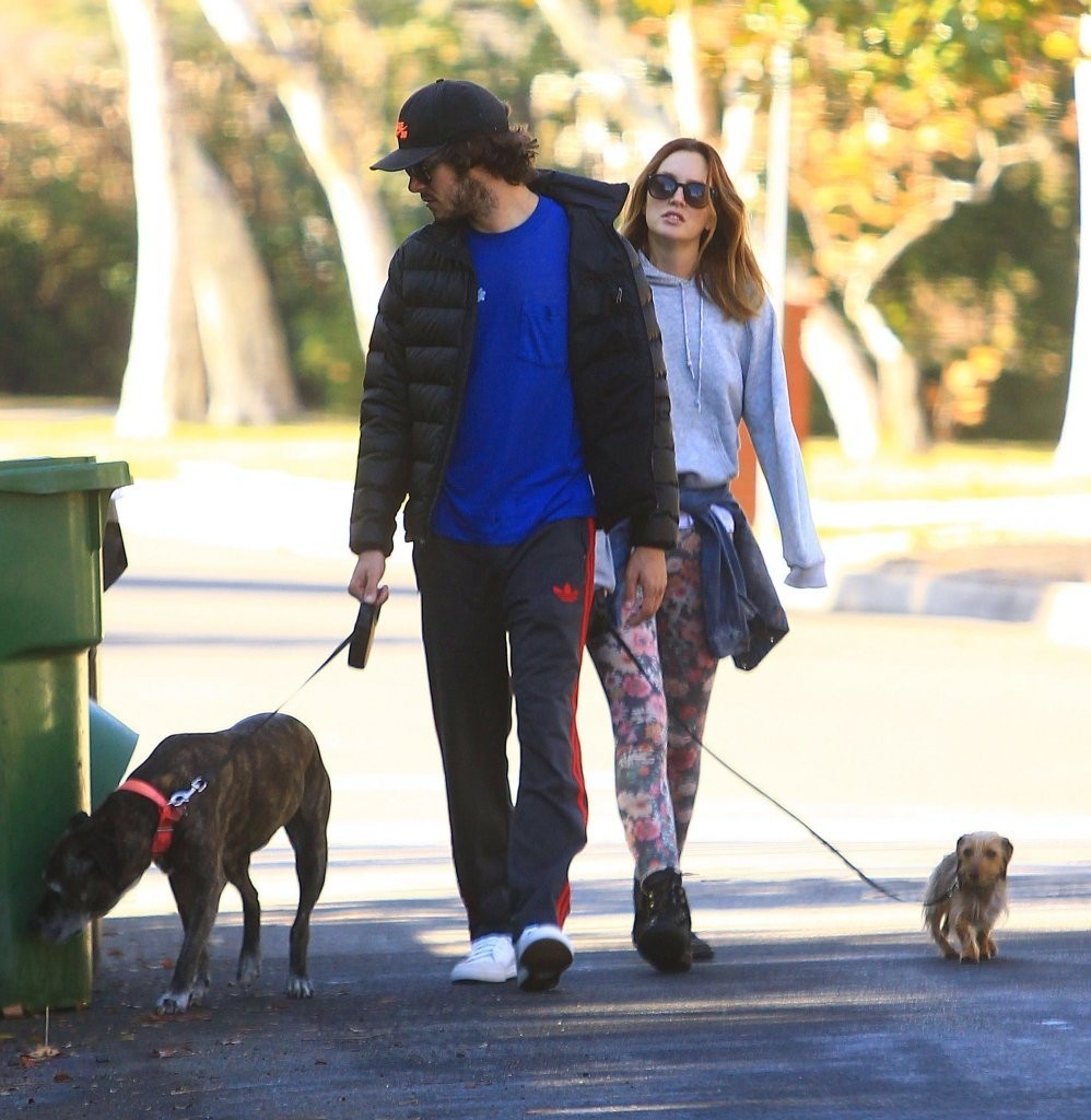 December_22__Out_in_Los_angeles__281129.jpg