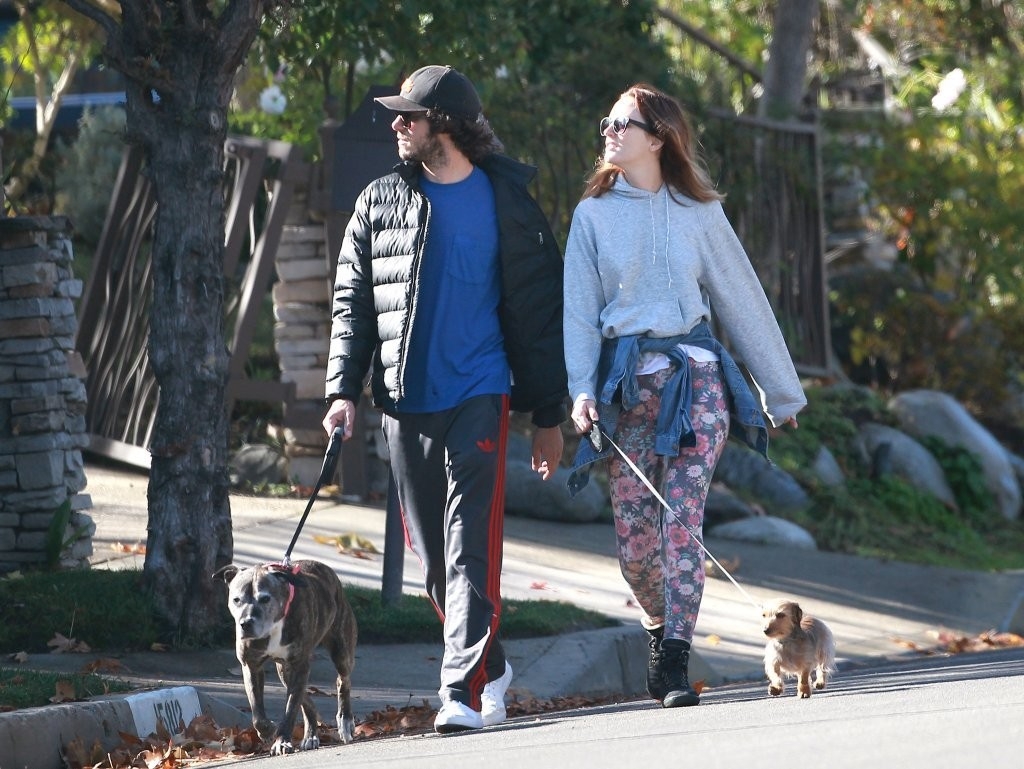 December_22__Out_in_Los_angeles__28129.jpg