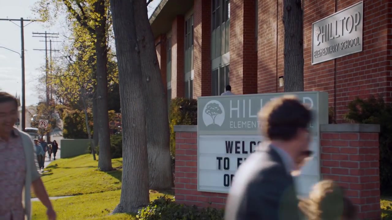 Single_Parents_-_Official_Trailer_018.jpg