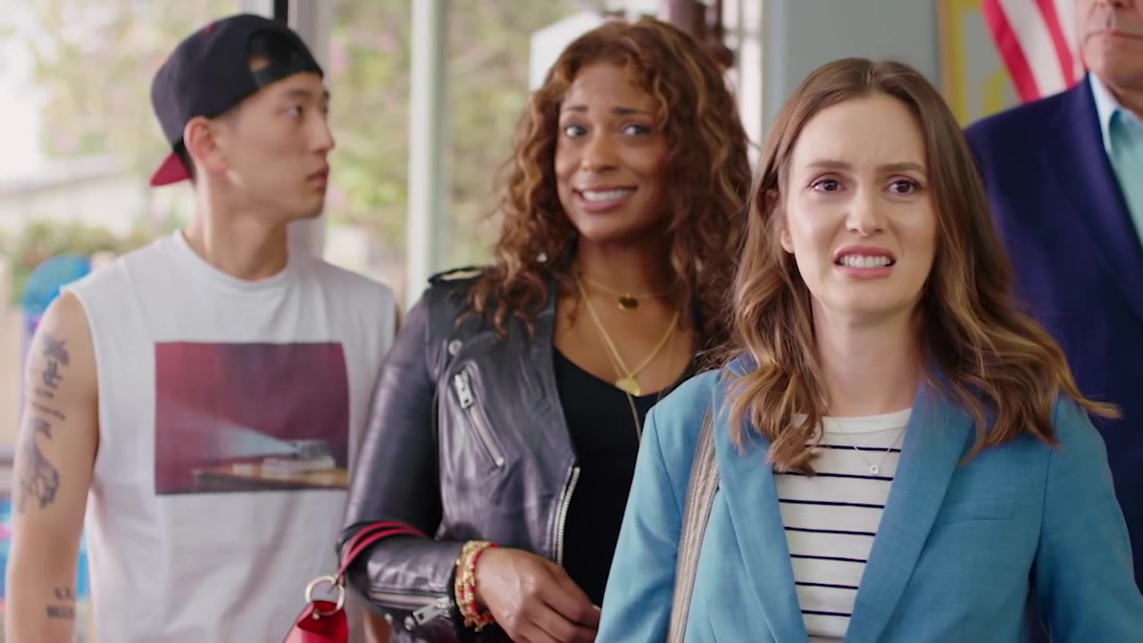Single_Parents_-_Official_Trailer_068.jpg