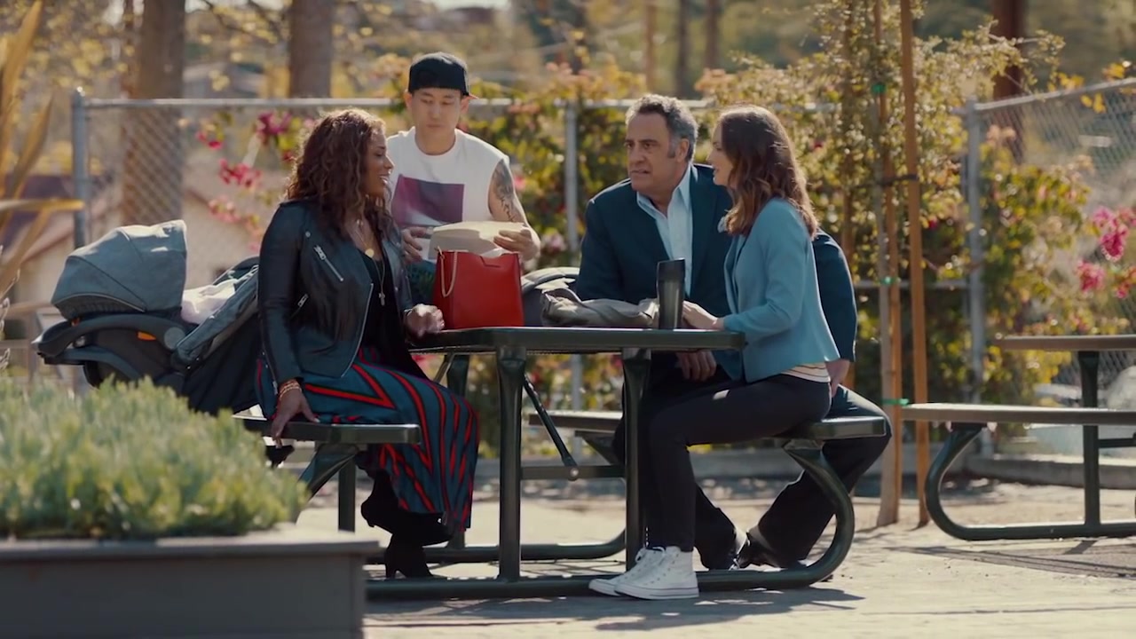 Single_Parents_-_Official_Trailer_082.jpg