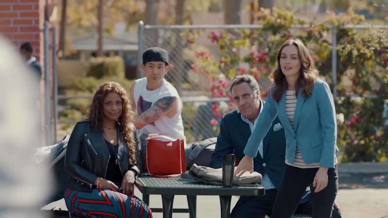 Single_Parents_-_Official_Trailer_088.jpg