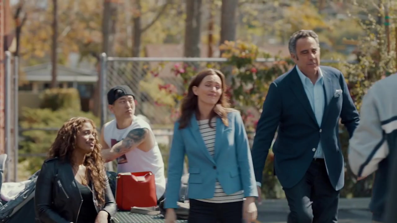 Single_Parents_-_Official_Trailer_092.jpg
