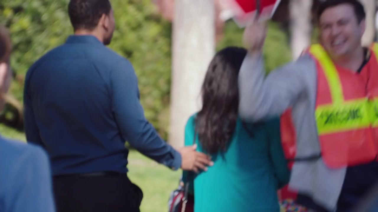 Single_Parents_-_Official_Trailer_151.jpg