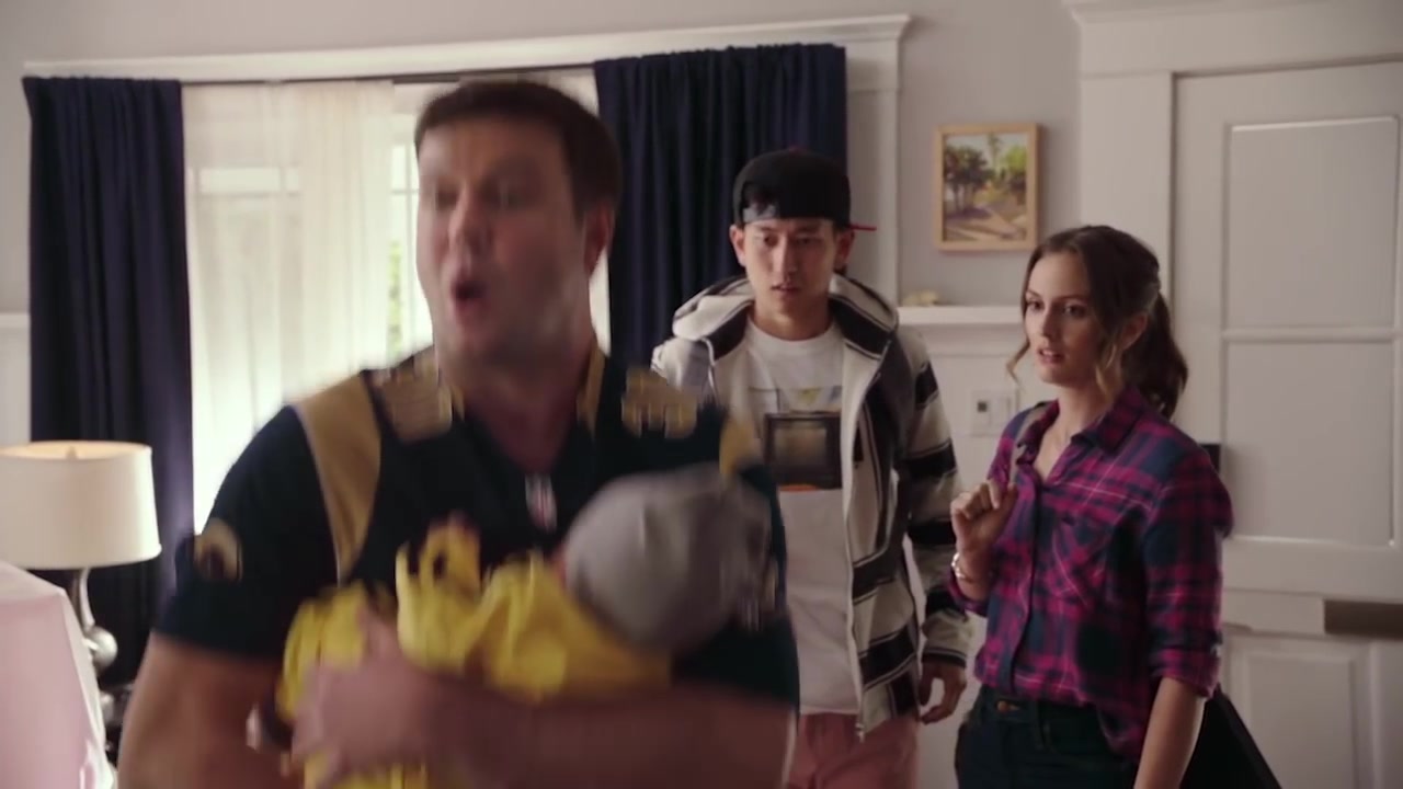 Single_Parents_-_Official_Trailer_393.jpg