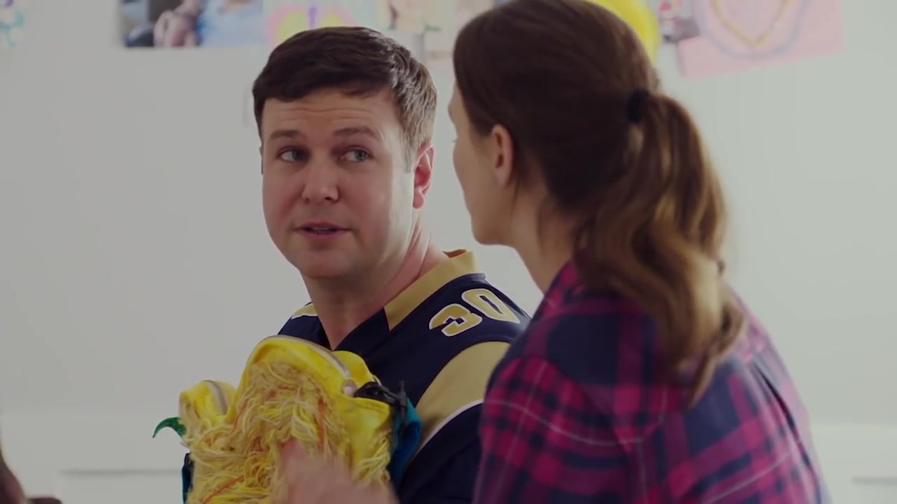 Single_Parents_-_Official_Trailer_400.jpg