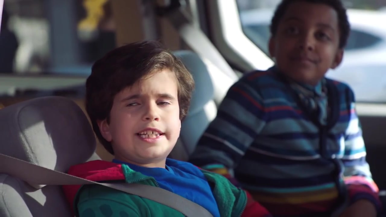 Single_Parents_-_Official_Trailer_403.jpg