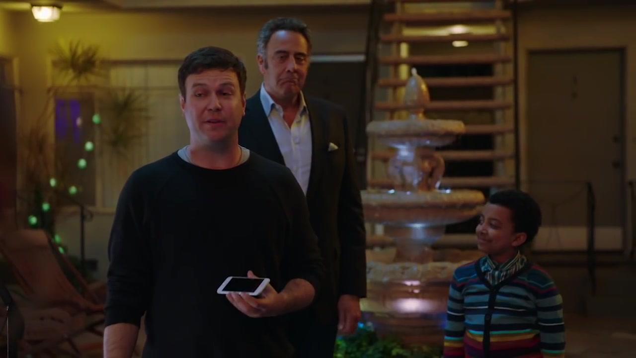 Single_Parents_-_Official_Trailer_420.jpg