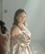 Leighton_Meester_talks_hi-lo_and_motherhood_fashion_136.jpg