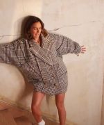 Leighton_Meester_talks_hi-lo_and_motherhood_fashion_352.jpg