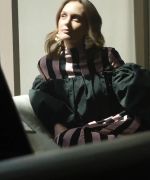 Leighton_Meester_talks_hi-lo_and_motherhood_fashion_460.jpg