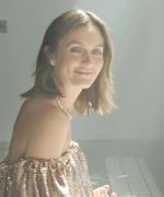 Leighton_Meester_talks_hi-lo_and_motherhood_fashion_478.jpg