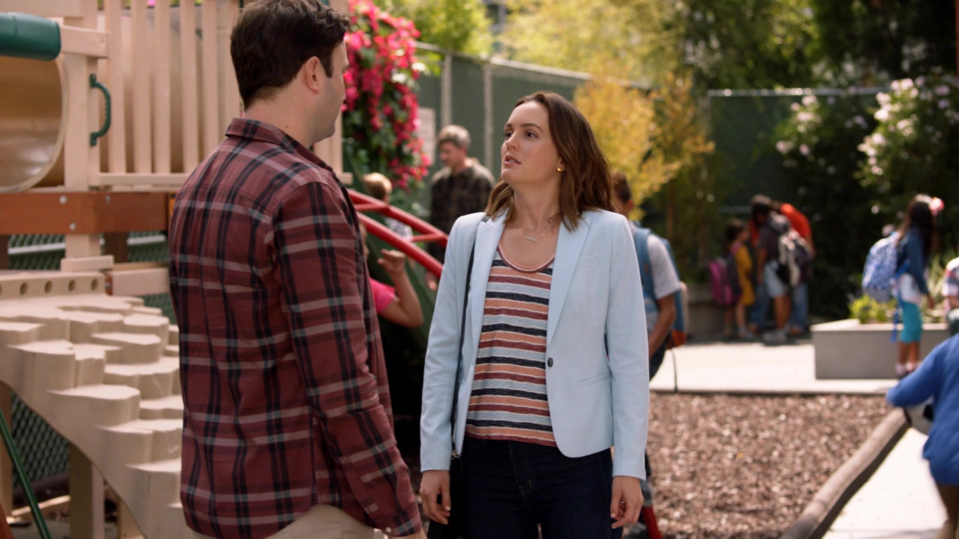 SINGLEPARENTS1X03-_0700.jpg