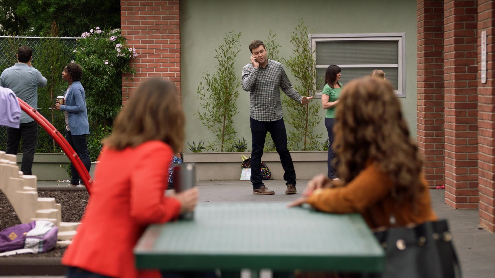 SINGLEPARENTS1X04_0010.jpg