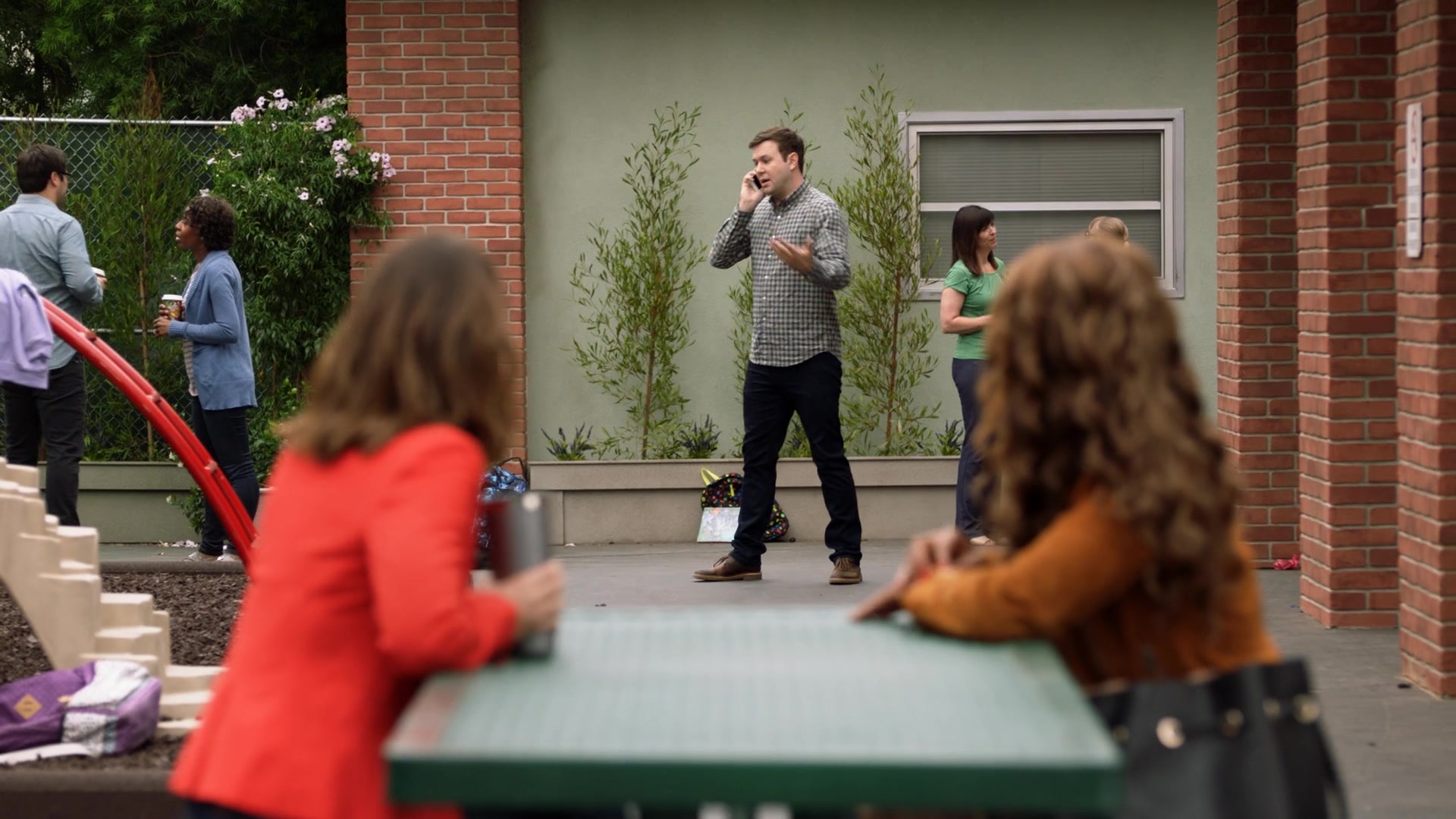 SINGLEPARENTS1X04_0012.jpg
