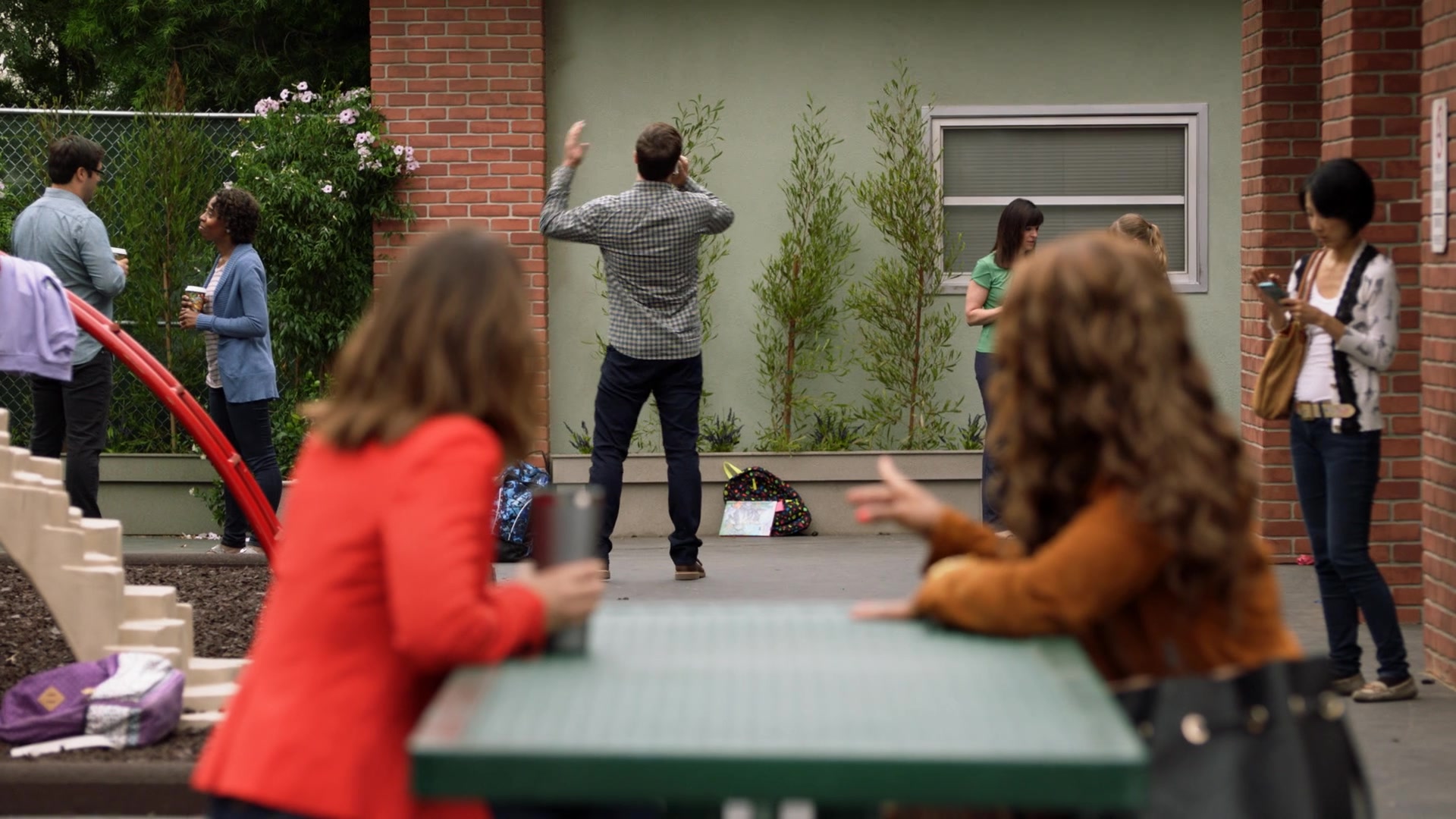 SINGLEPARENTS1X04_0040.jpg