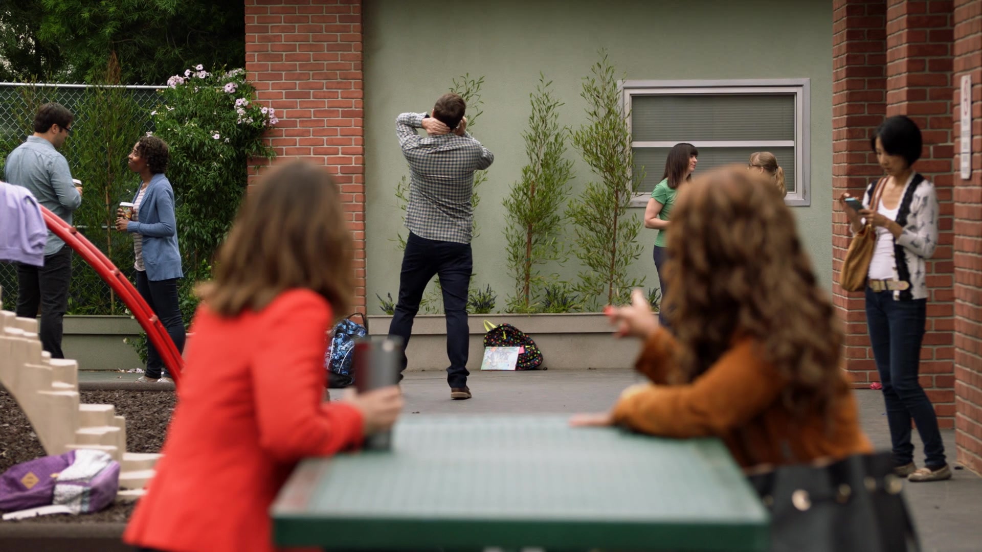 SINGLEPARENTS1X04_0042.jpg