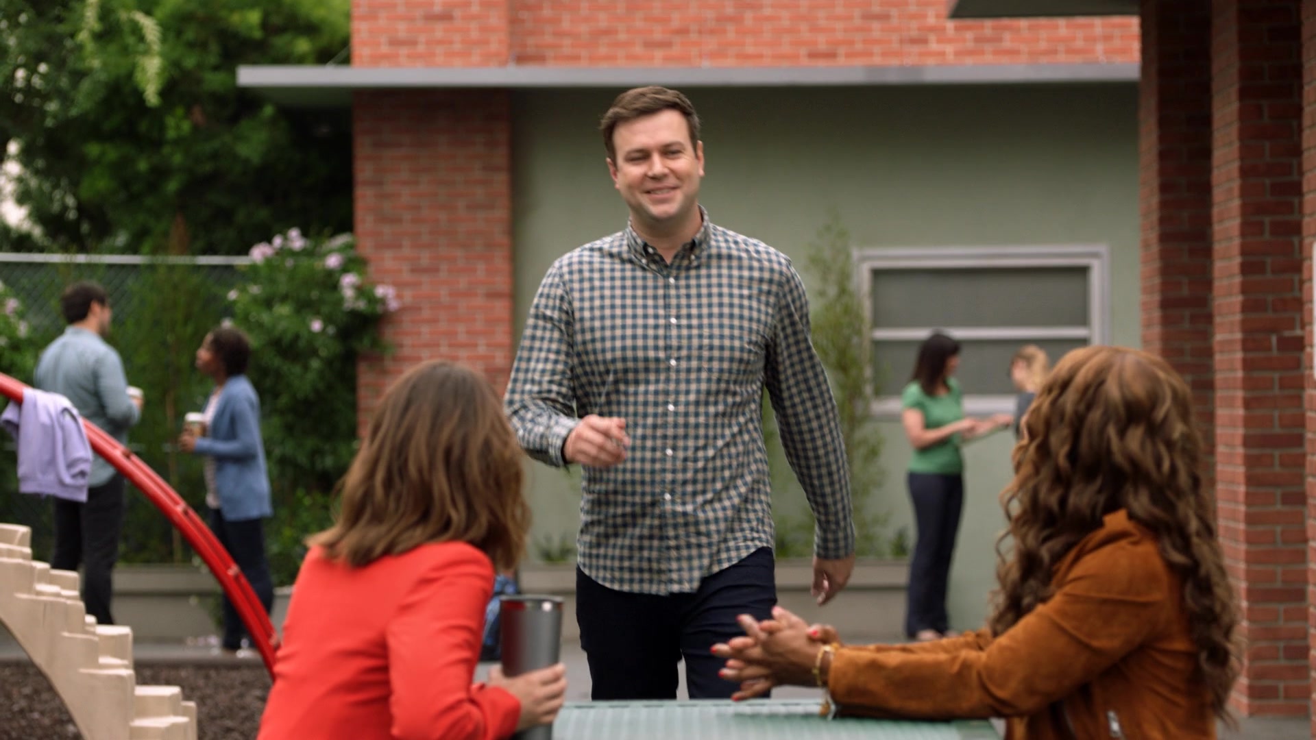 SINGLEPARENTS1X04_0052.jpg