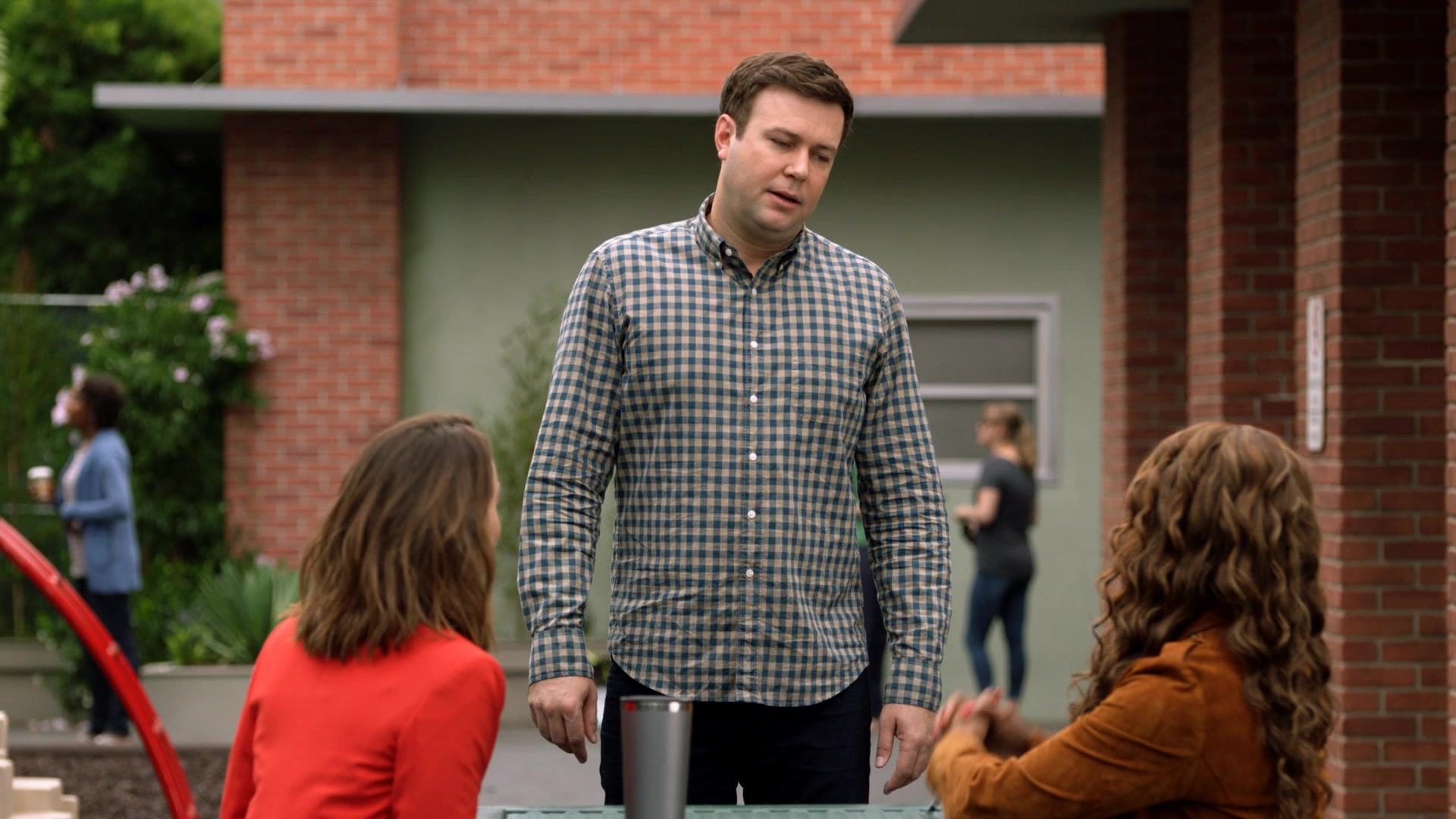 SINGLEPARENTS1X04_0065.jpg