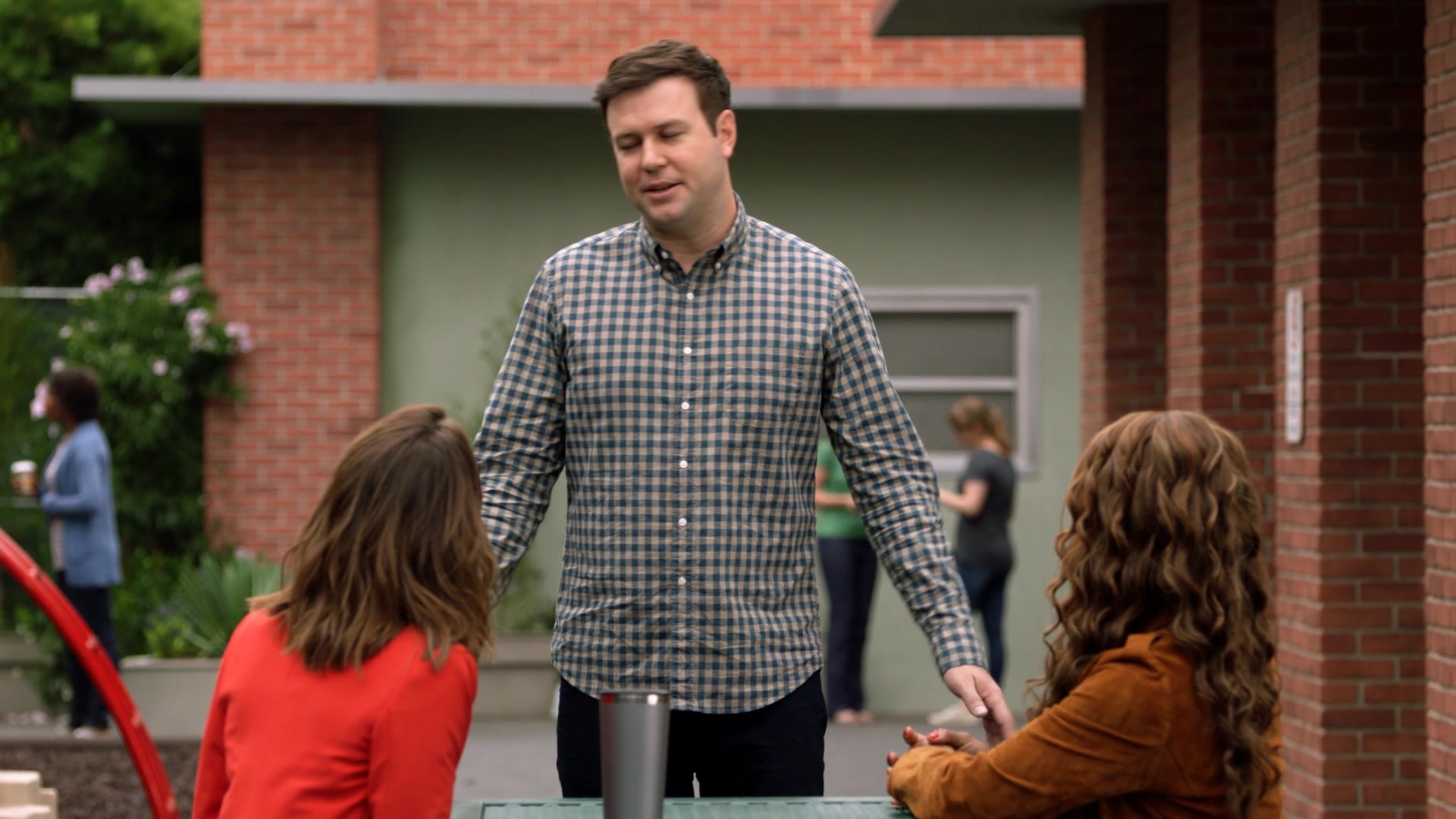 SINGLEPARENTS1X04_0067.jpg
