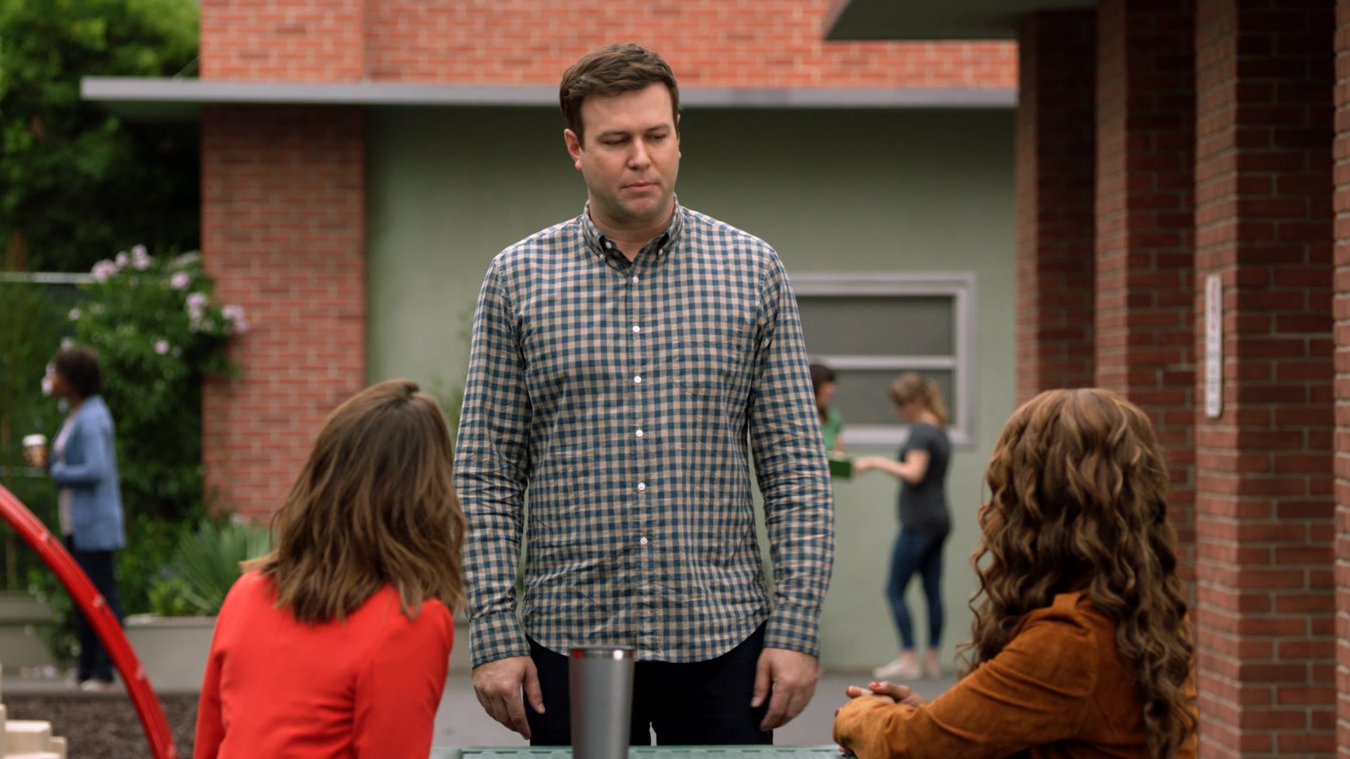 SINGLEPARENTS1X04_0070.jpg