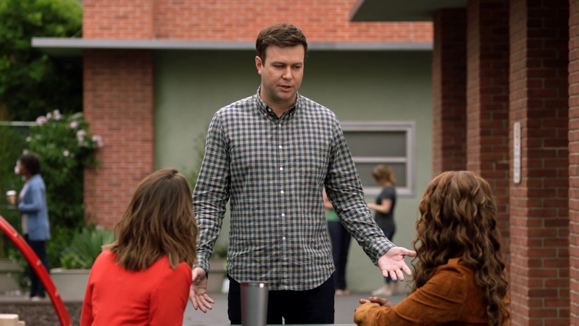 SINGLEPARENTS1X04_0074.jpg