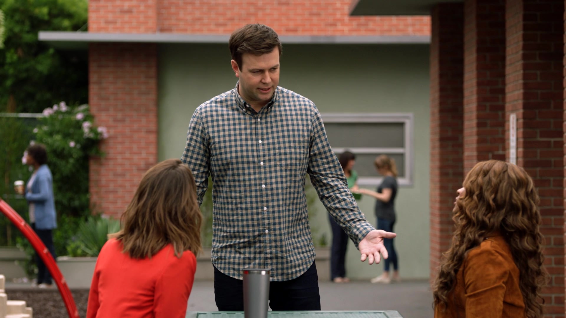 SINGLEPARENTS1X04_0078.jpg