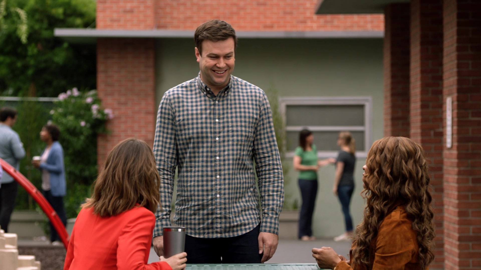 SINGLEPARENTS1X04_0101.jpg