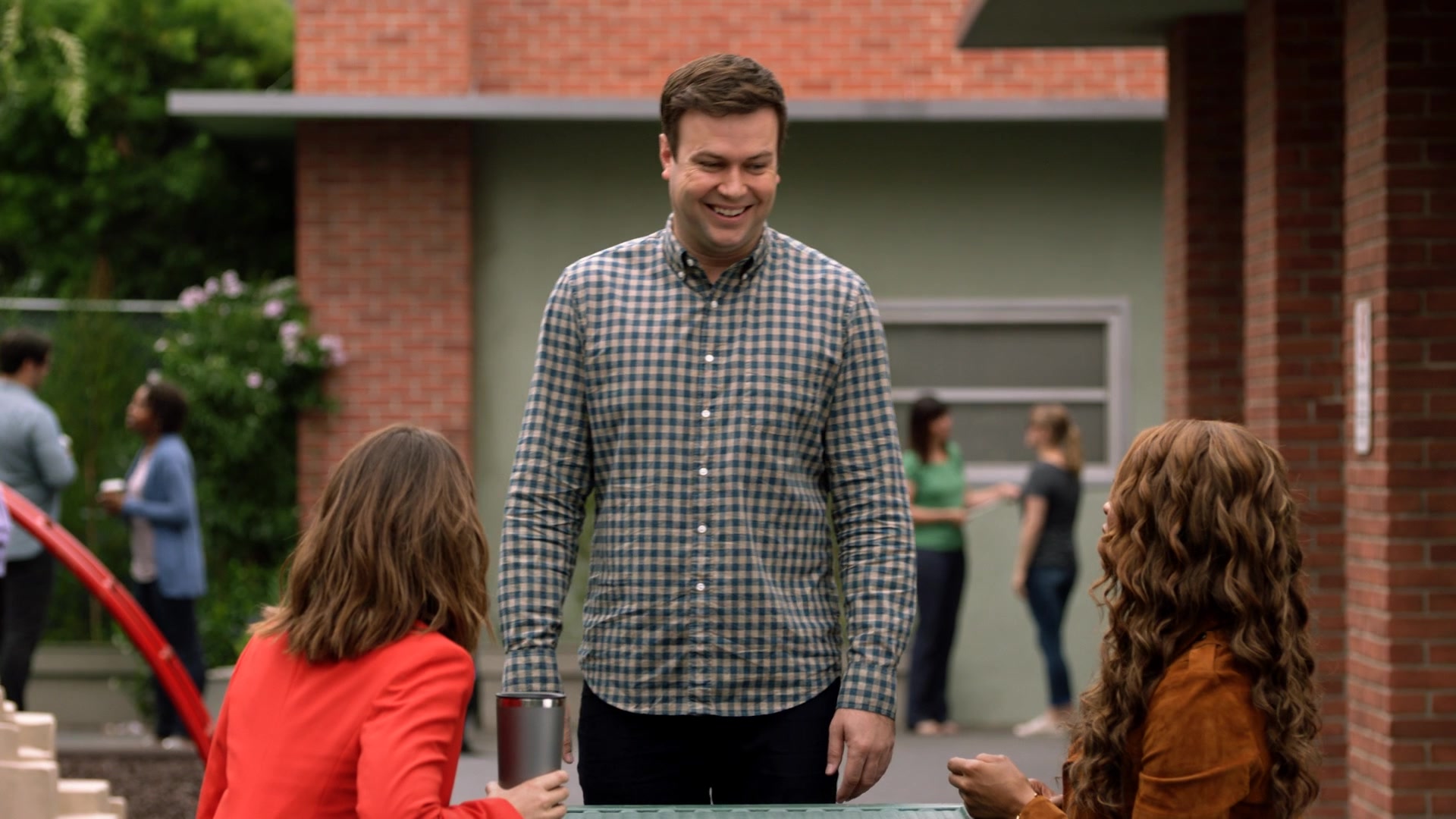 SINGLEPARENTS1X04_0102.jpg