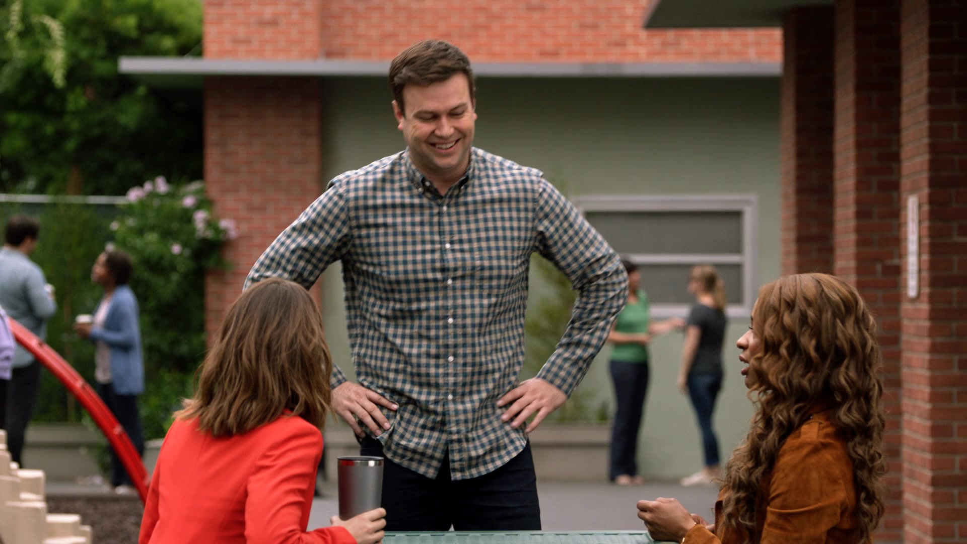 SINGLEPARENTS1X04_0105.jpg