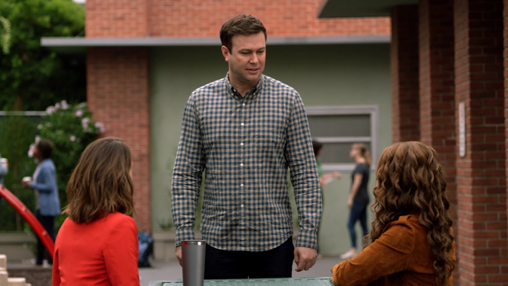 SINGLEPARENTS1X04_0114.jpg