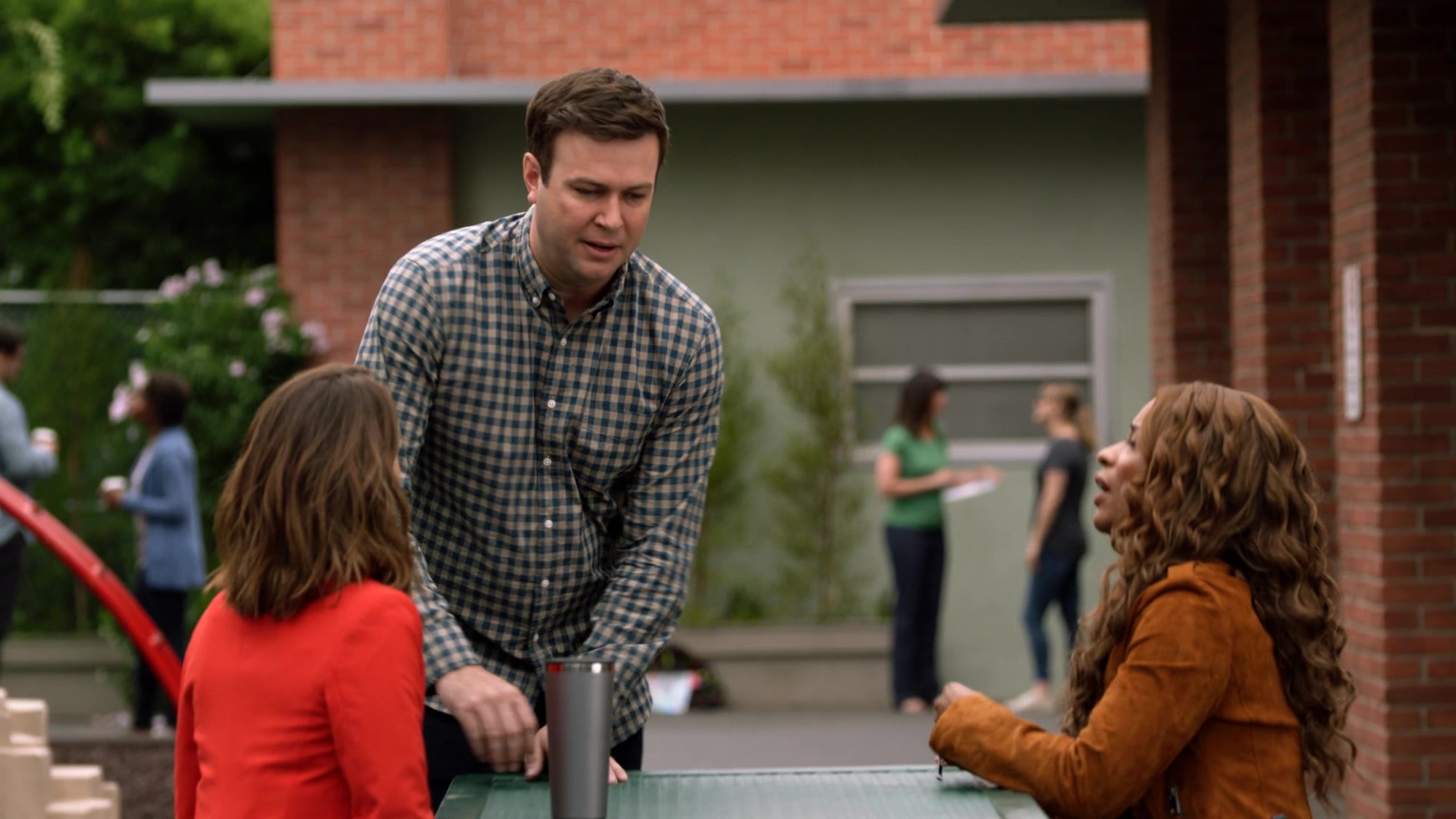 SINGLEPARENTS1X04_0117.jpg