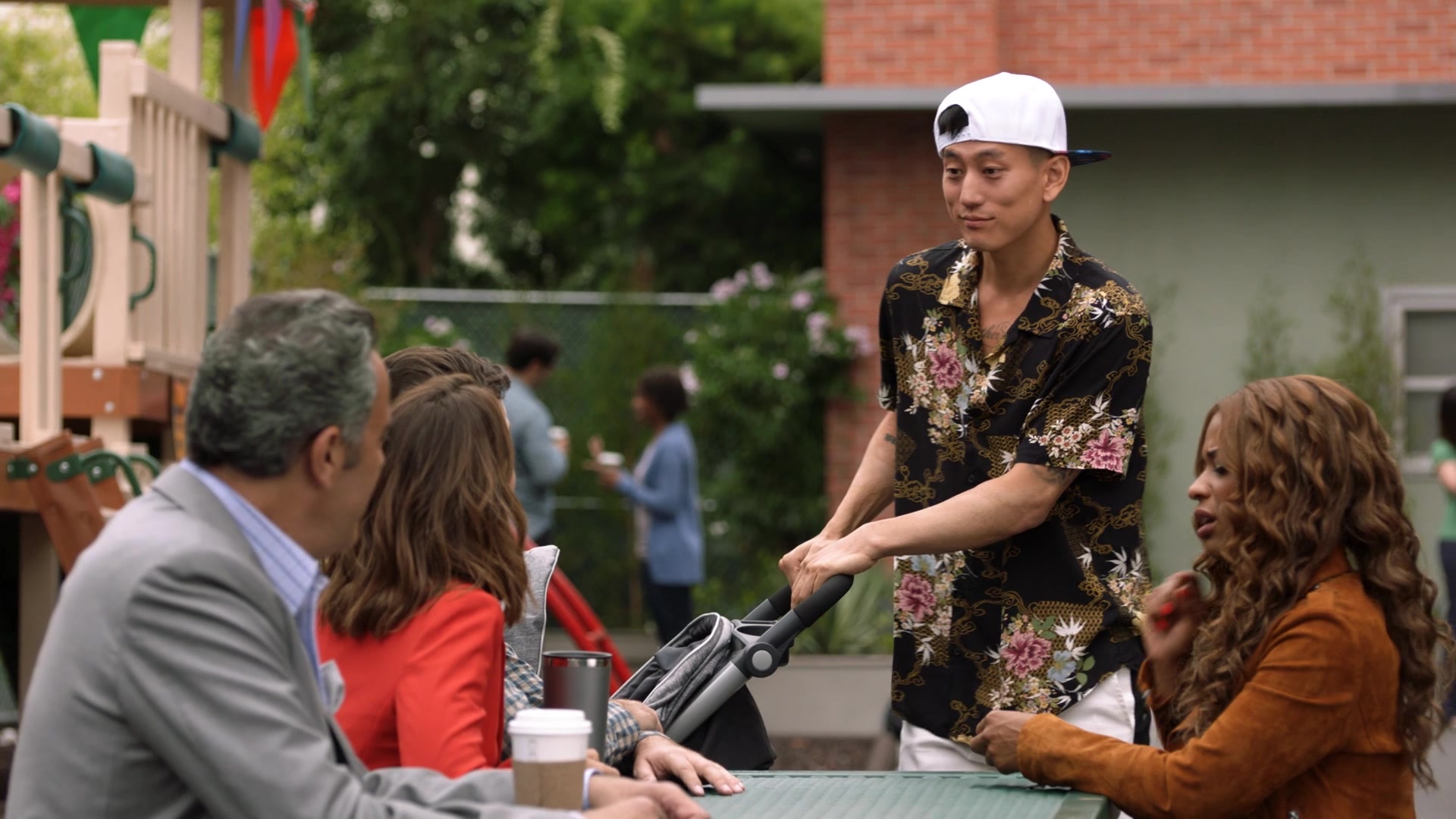 SINGLEPARENTS1X04_0202.jpg