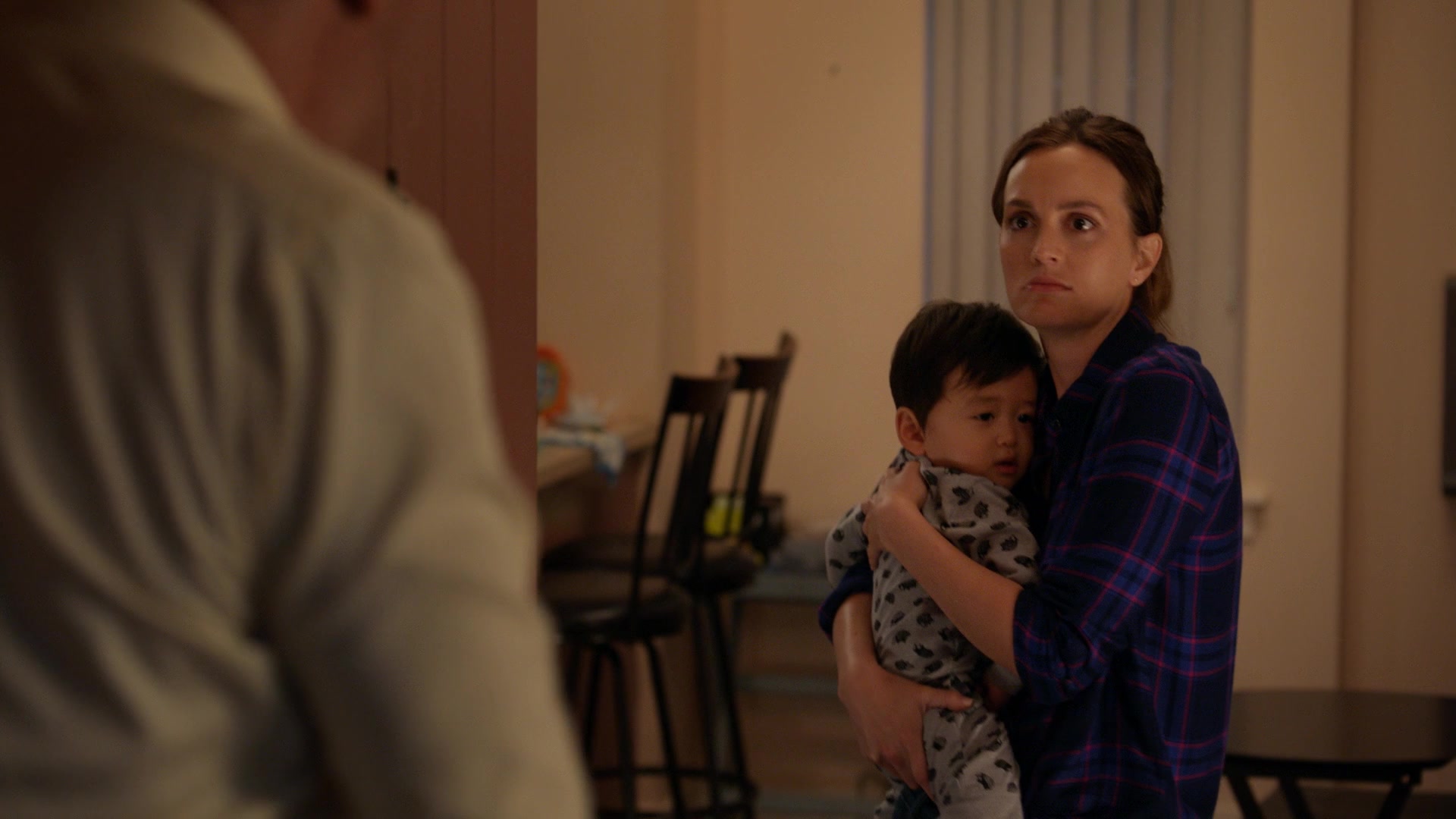 SINGLEPARENTS1X04_1108.jpg