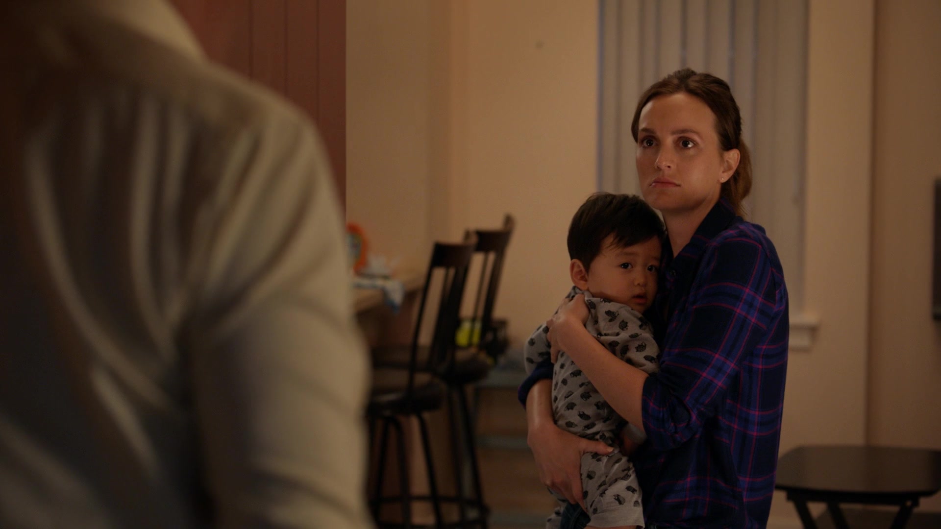SINGLEPARENTS1X04_1109.jpg