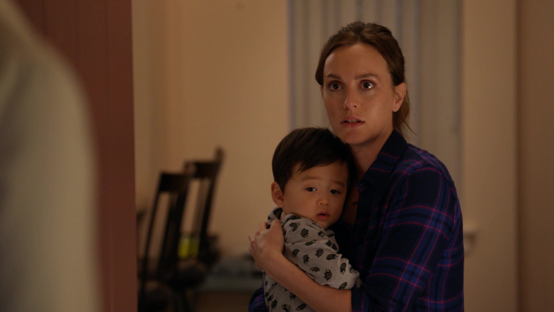 SINGLEPARENTS1X04_1131.jpg