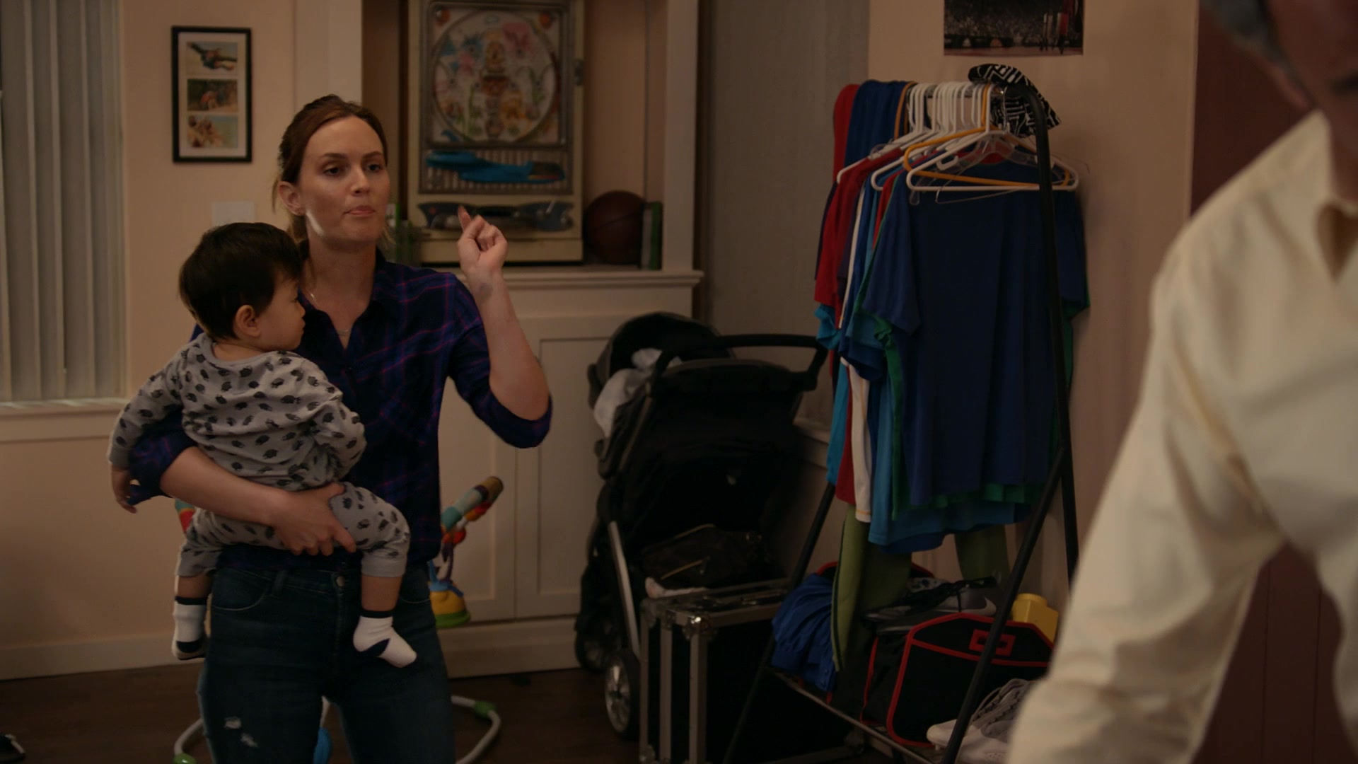SINGLEPARENTS1X04_1151.jpg