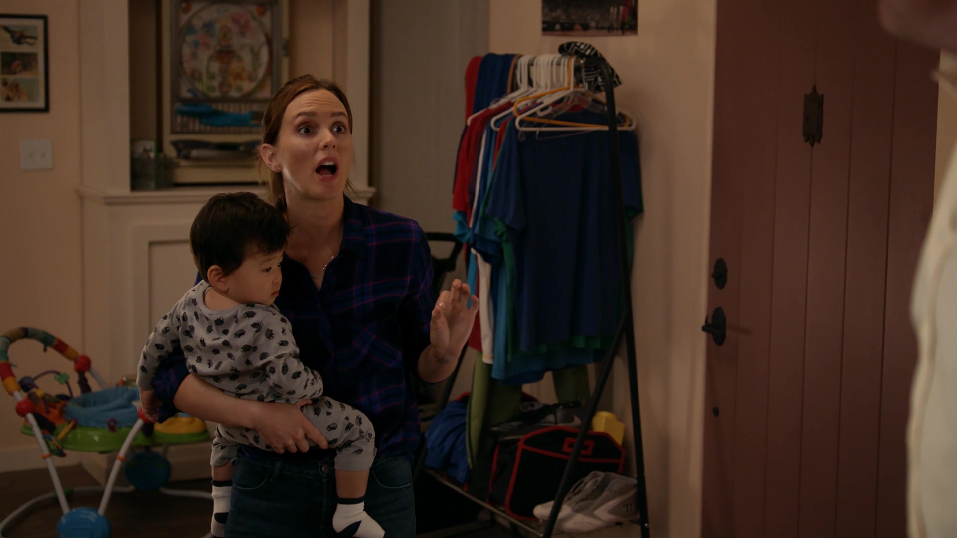 SINGLEPARENTS1X04_1156.jpg