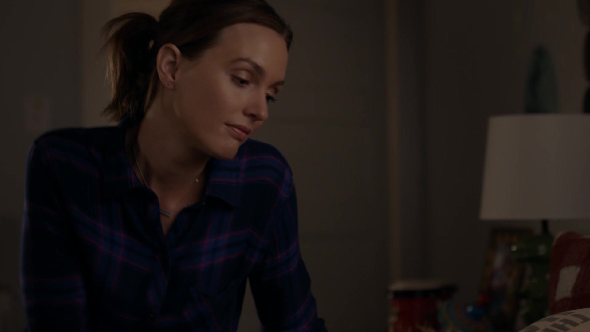 SINGLEPARENTS1X04_2801.jpg