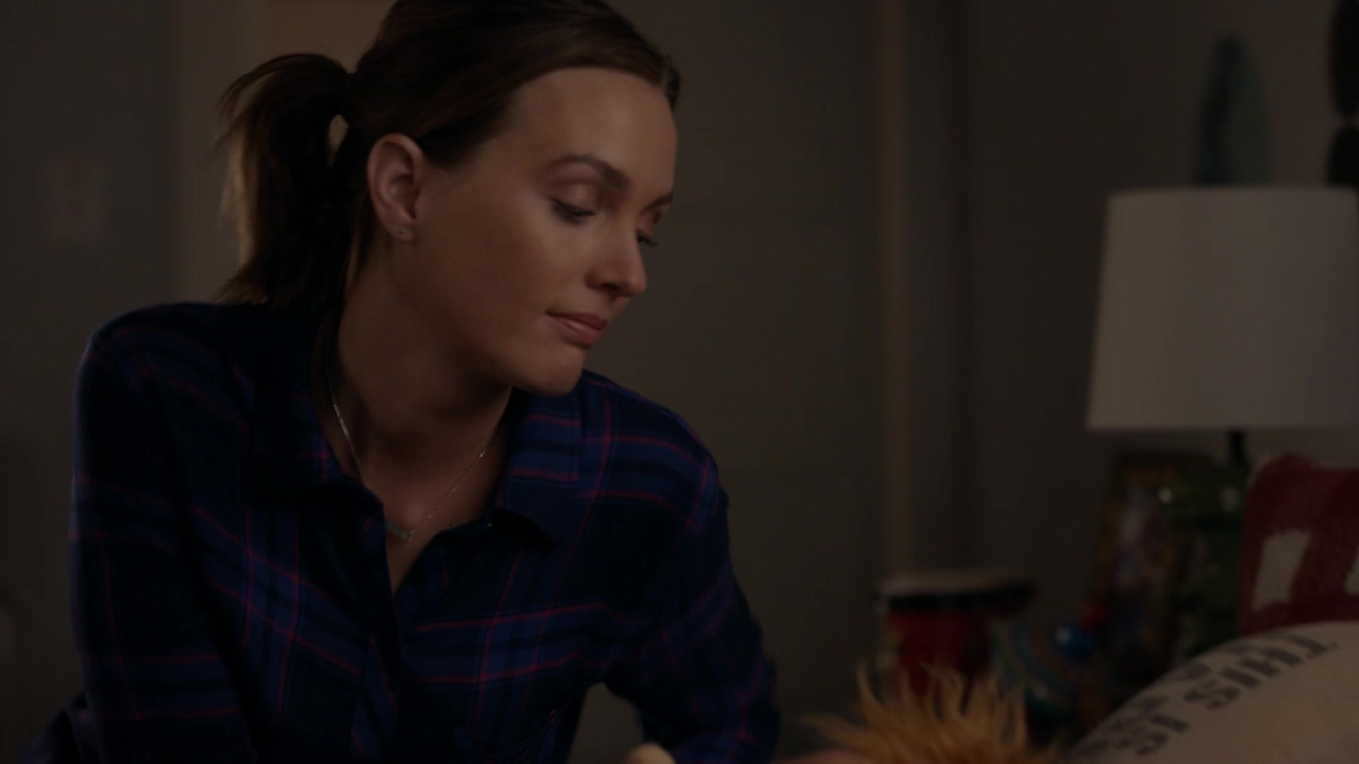 SINGLEPARENTS1X04_2802.jpg