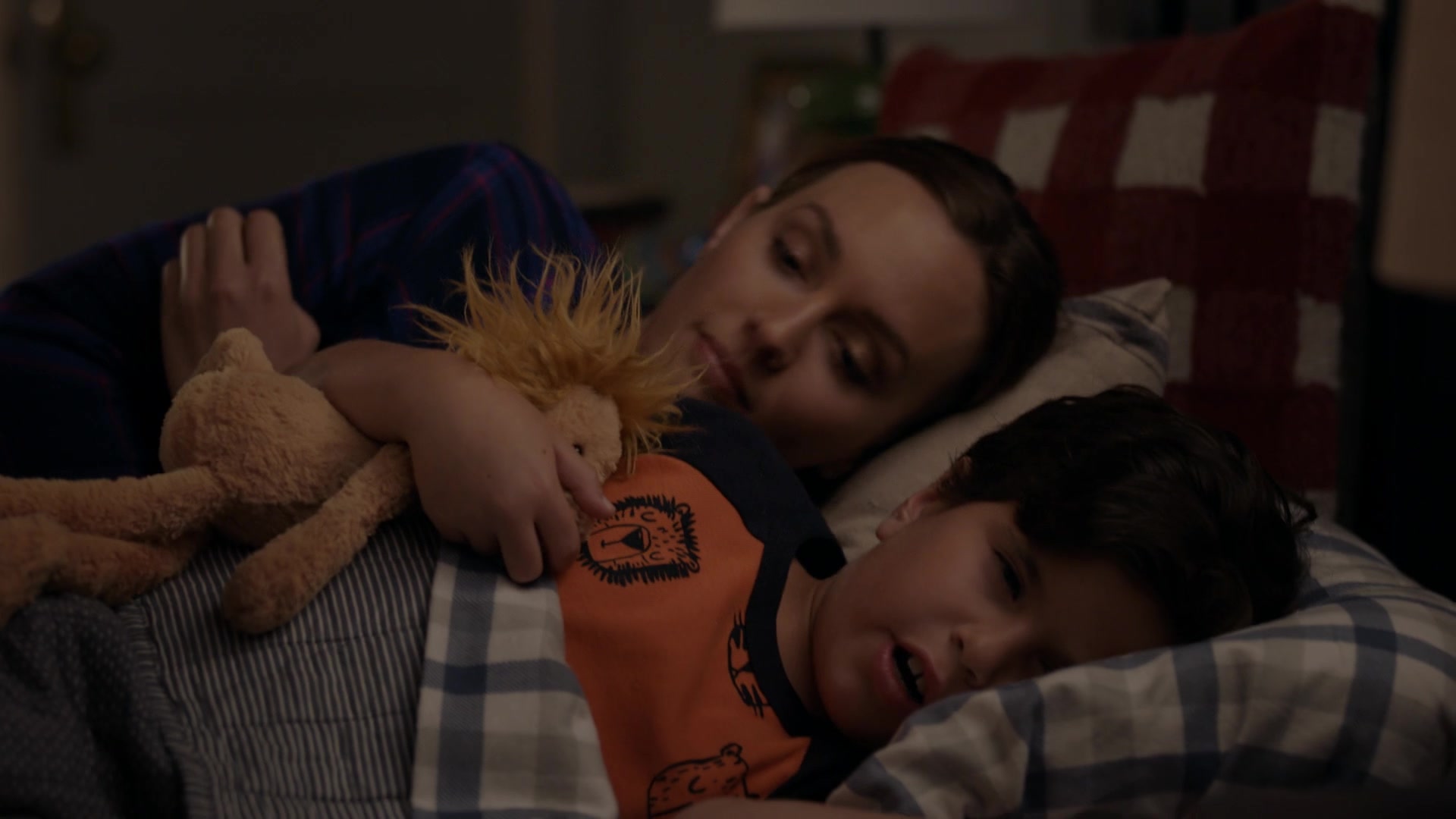 SINGLEPARENTS1X04_2805.jpg