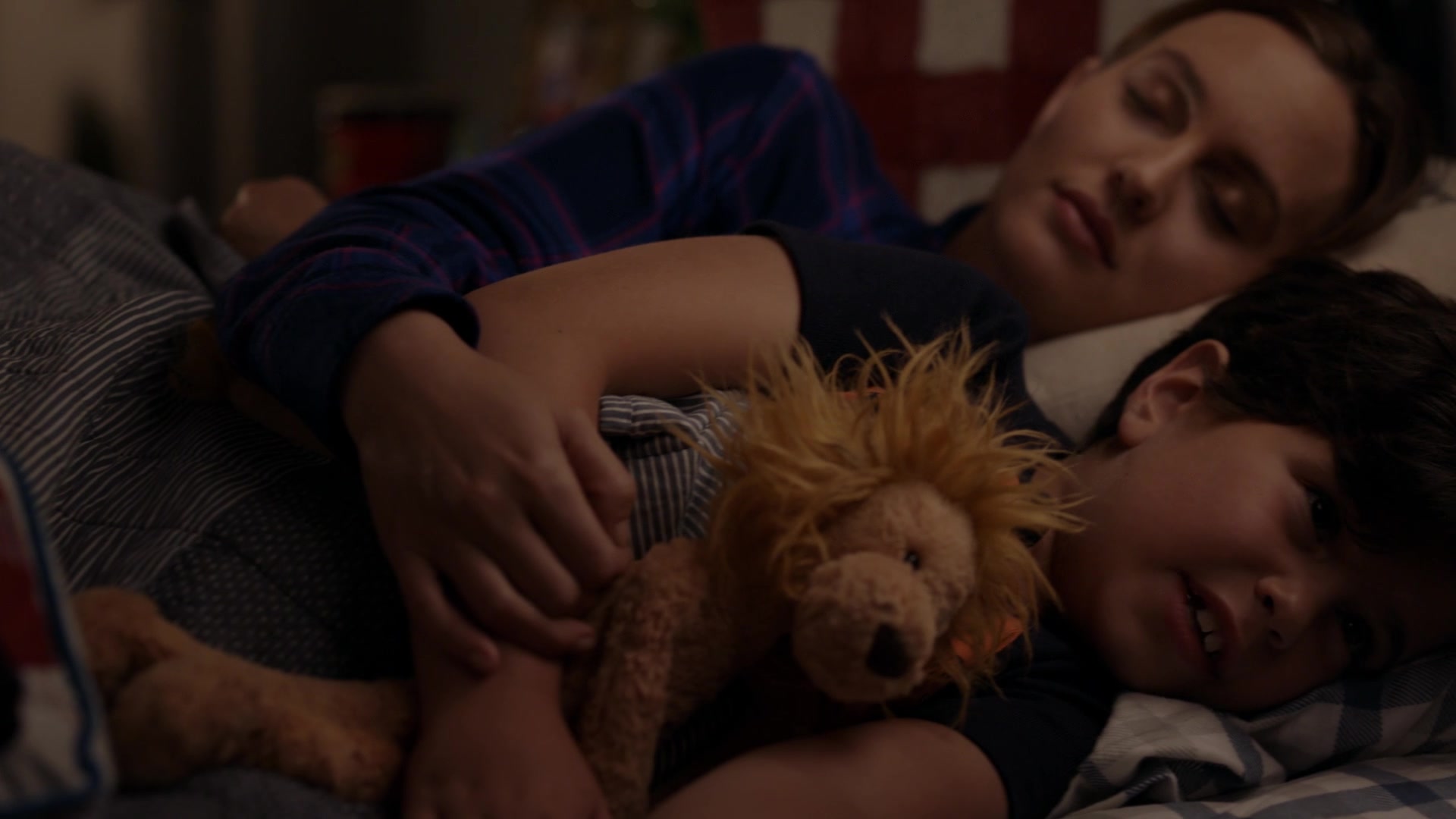 SINGLEPARENTS1X04_2943.jpg
