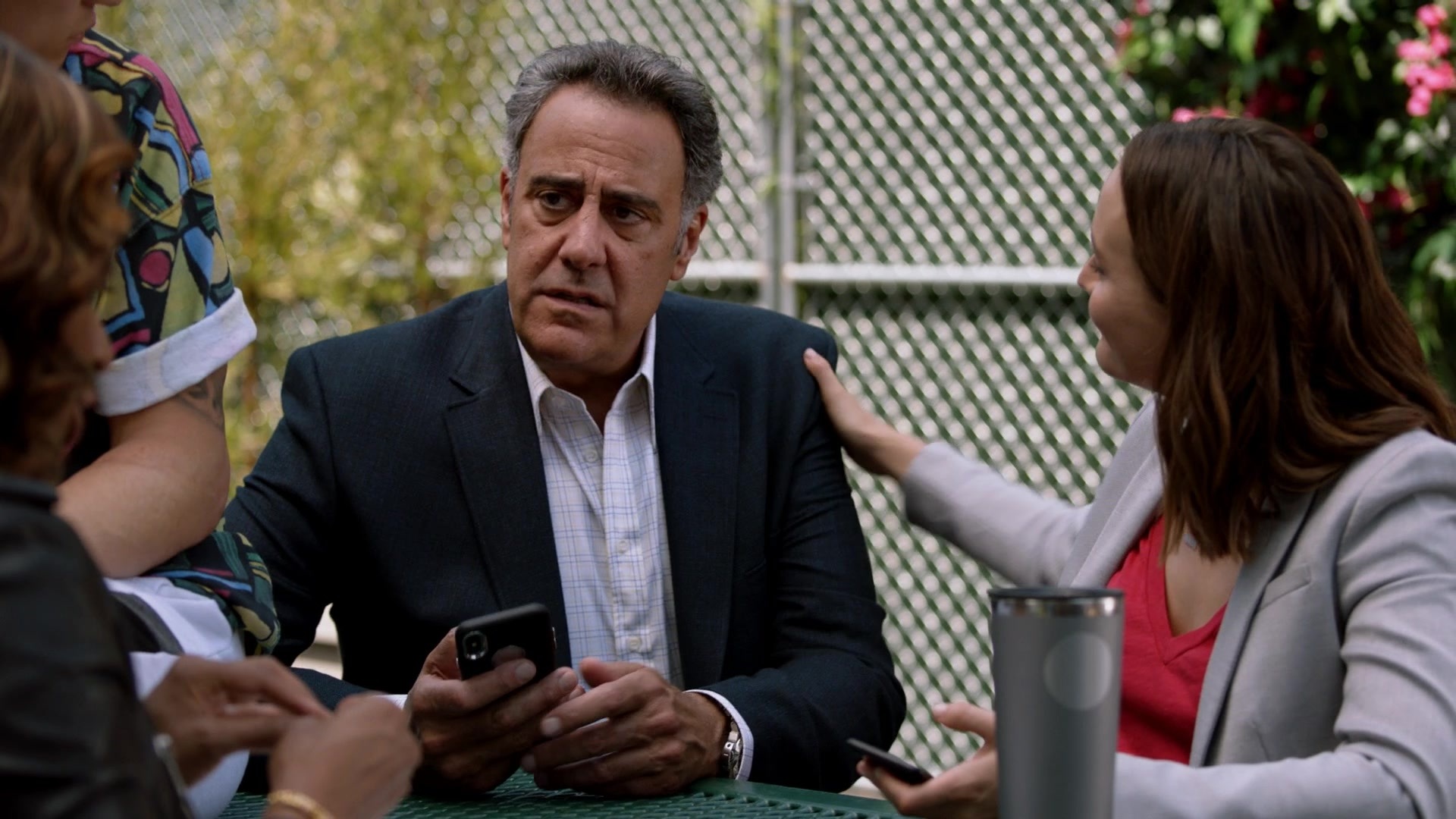 SingleParents1x02-0025.jpg