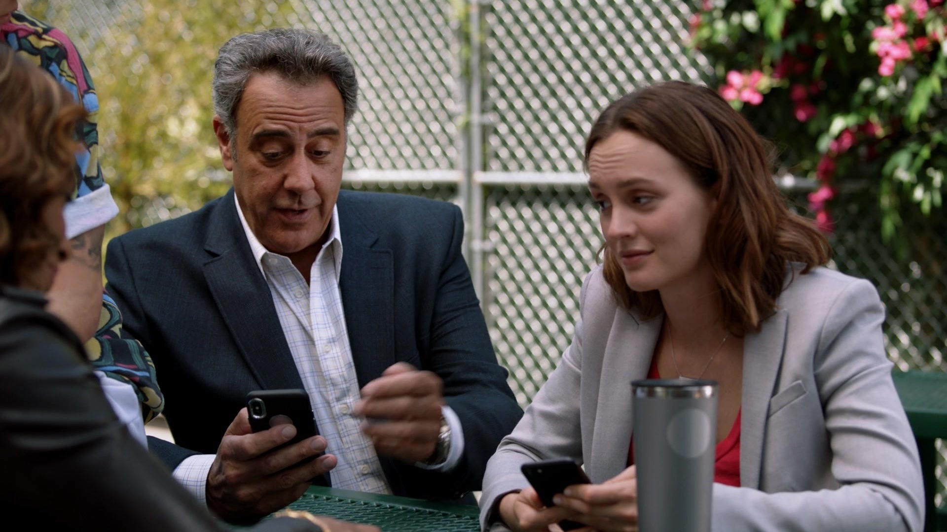 SingleParents1x02-0048.jpg
