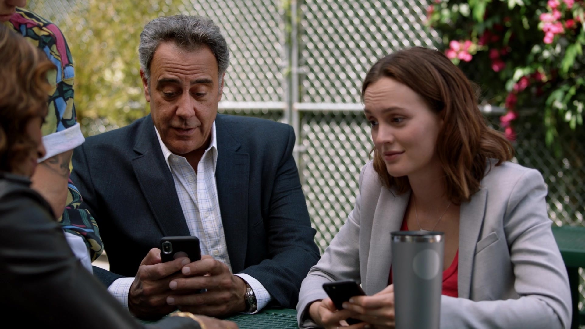 SingleParents1x02-0049.jpg