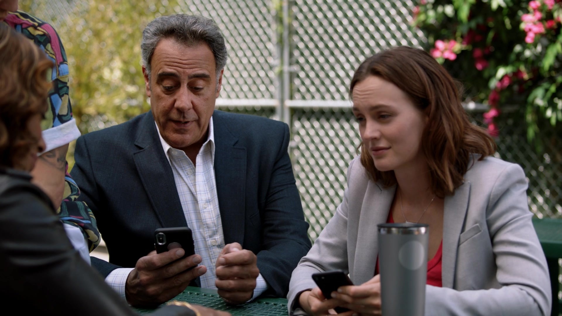 SingleParents1x02-0051.jpg