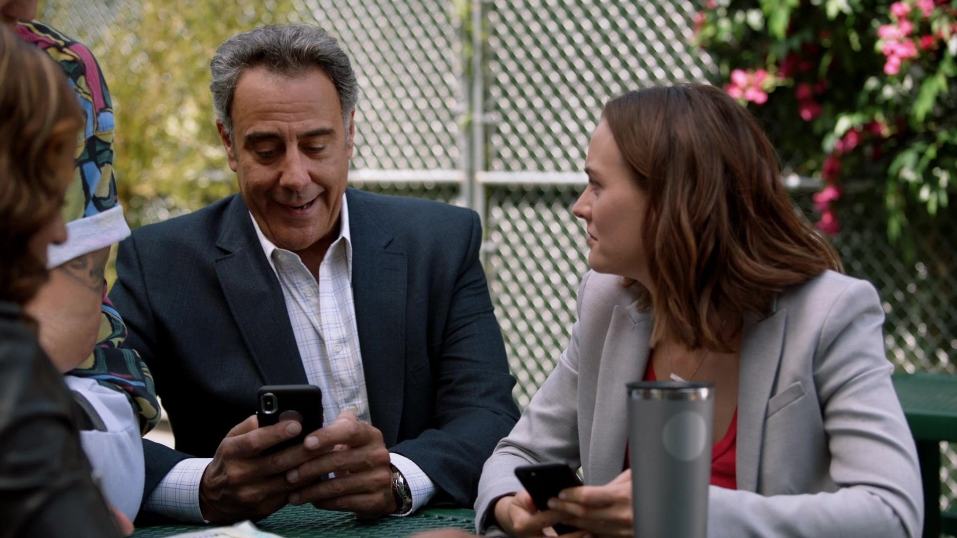 SingleParents1x02-0060.jpg