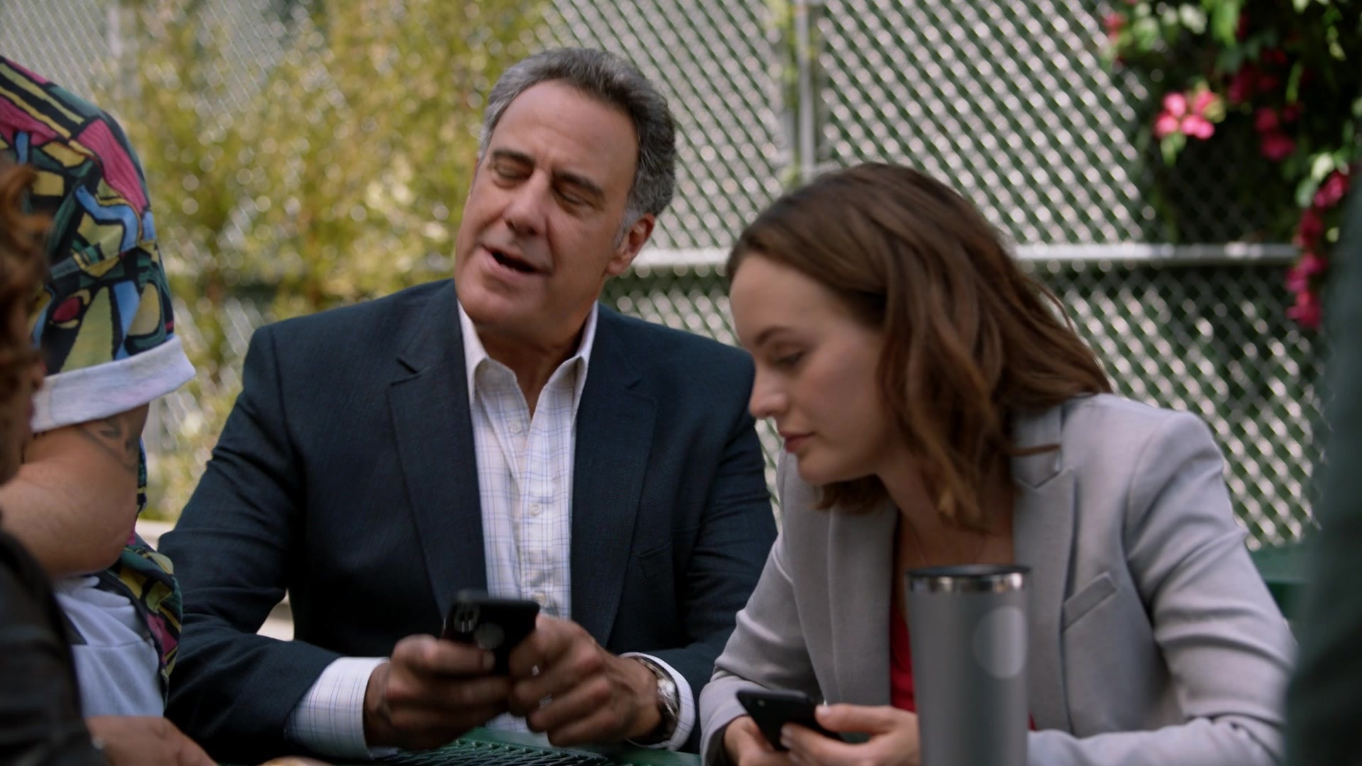 SingleParents1x02-0103.jpg