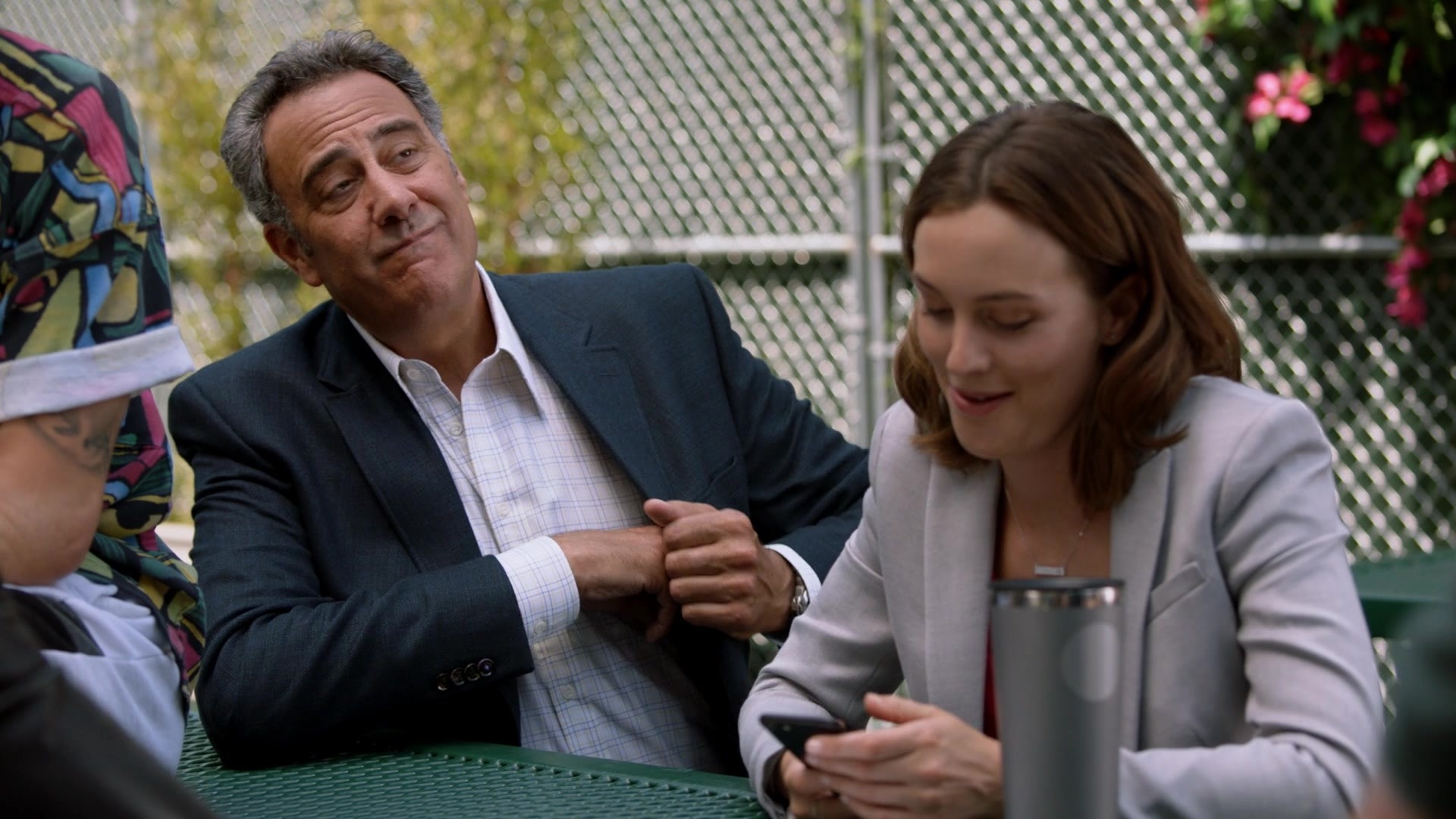 SingleParents1x02-0108.jpg