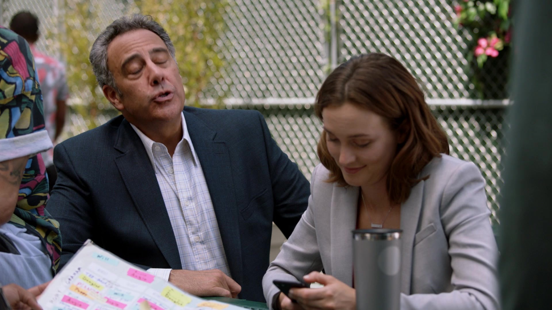 SingleParents1x02-0112.jpg